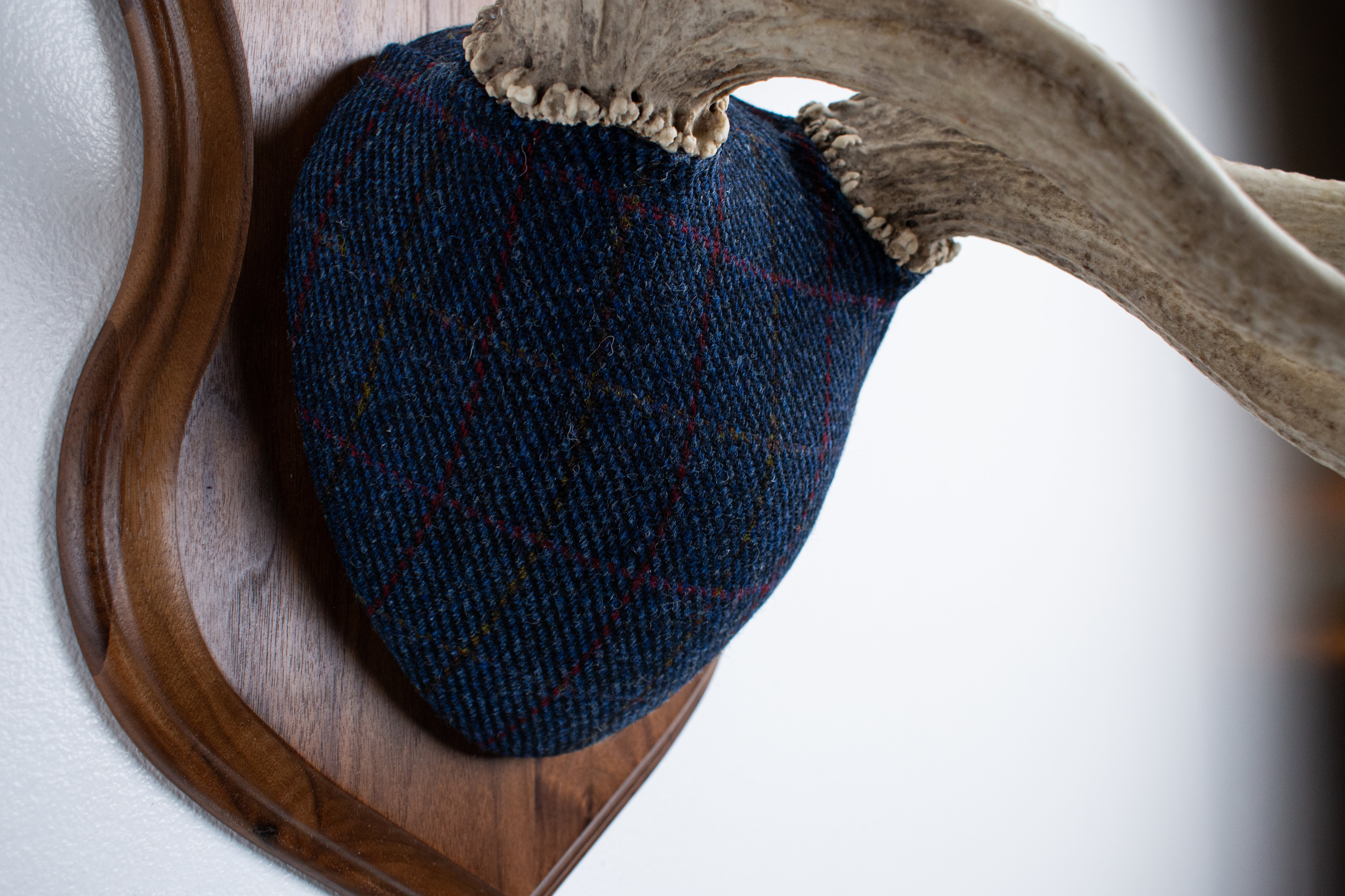 Elk Antler Mount | Blue with Red Overcheck | 15